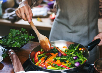 Ergonomie am Herd: Wie Sie Ihren Kochbereich gesundheitsfreundlich gestalten